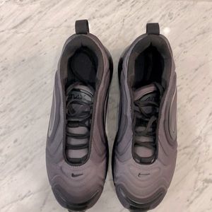 Boys 5.5 Y Nike Air Max 720